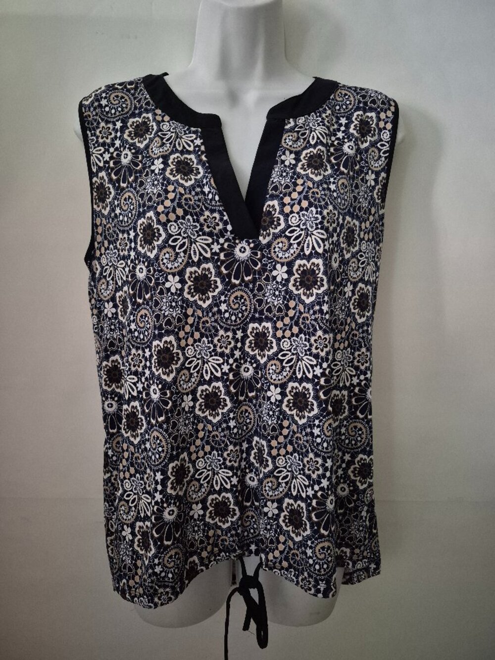 Modern Attraction Womens L Floral Blue White Sleeveless V-Neck Drawstring Blouse